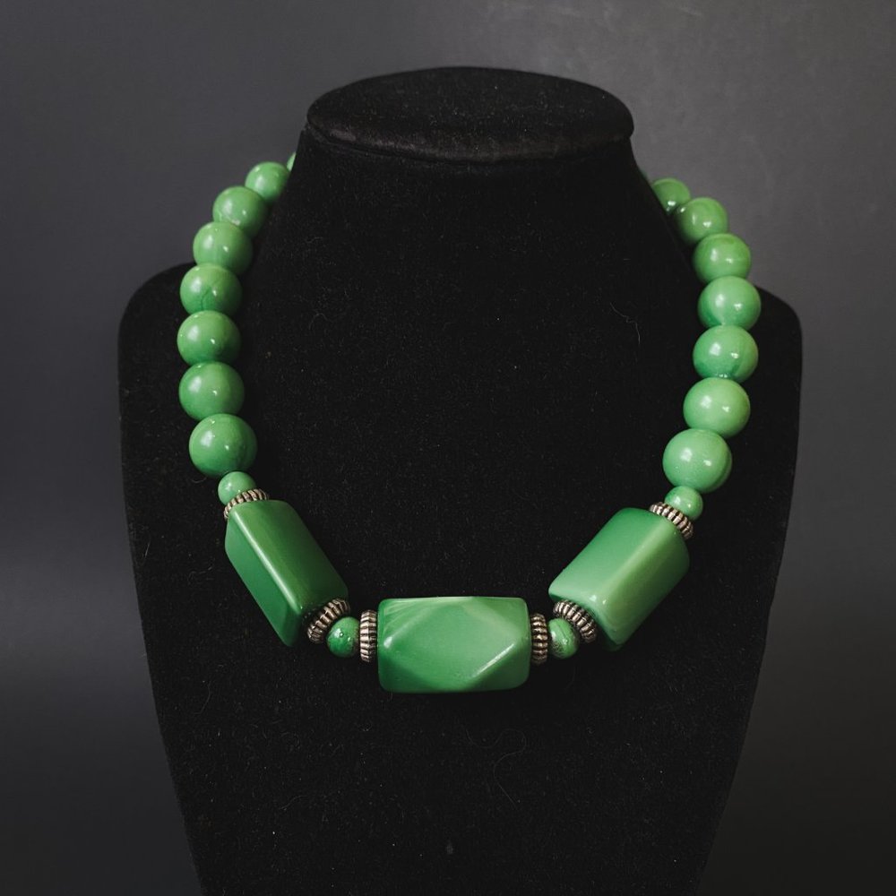 Vintage Green Acrylic Chunky Beaded Geometric Choker Collar Retro Funky Necklace